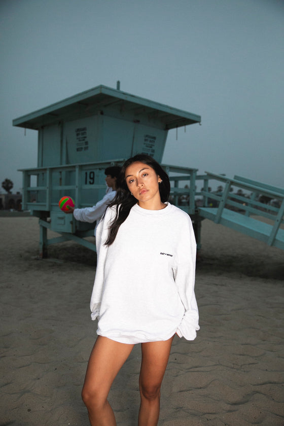 CLOUD OVERSIZED CREWNECK